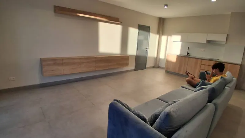 Monoambiente tipo loft en venta en la Zona Norte, con balcón: foto 14 de 22