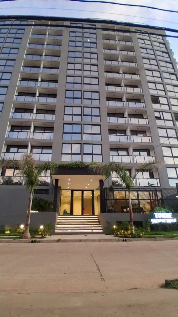 Departamento de 1 dormitorio con balcón en venta en la Zona Norte: foto 2 de 19
