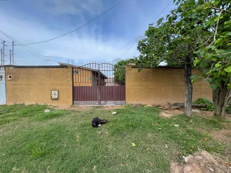 Casa en venta en la Zona Este, terreno de 360 m²: foto 2 de 6