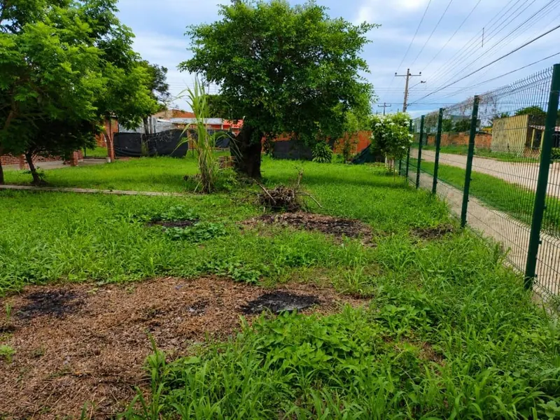 Terreno en esquina con construcción en venta en la Zona Este: foto 2 de 3