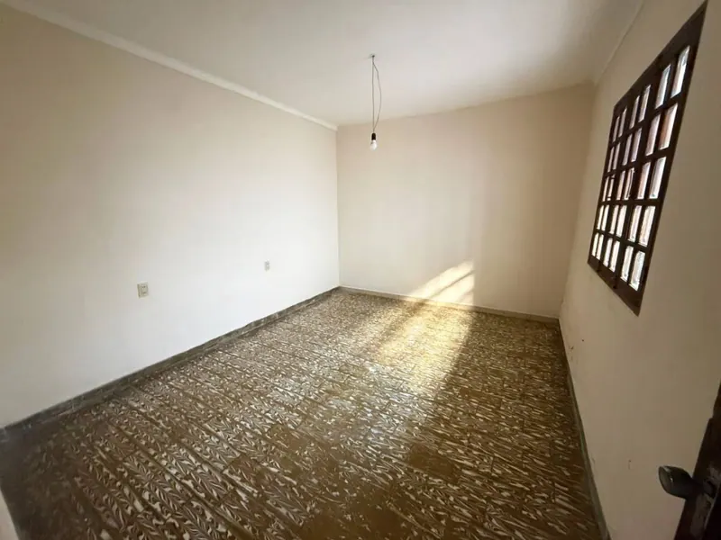 Casa con dos tiendas en venta en el Centro, Mercado Los Pozos: foto 4 de 13