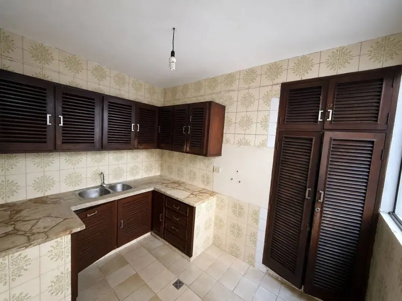 Casa con dos tiendas en venta en el Centro, Mercado Los Pozos: foto 10 de 13