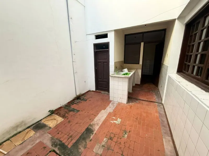 Casa con dos tiendas en venta en el Centro, Mercado Los Pozos: foto 11 de 13