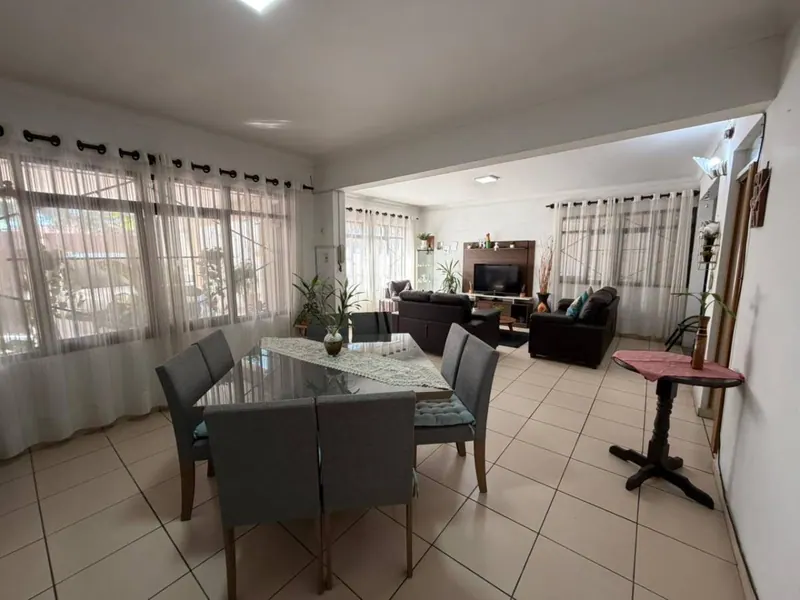 Casa en venta en la Zona Sur, sobre la avenida San Aurelio: foto 6 de 17