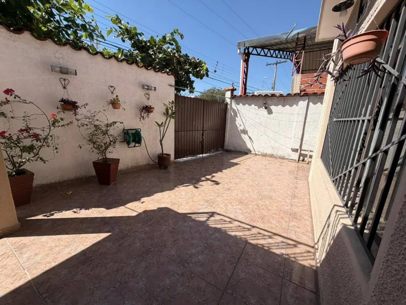Casa en venta en la Zona Sur, sobre la avenida San Aurelio: foto 12 de 17