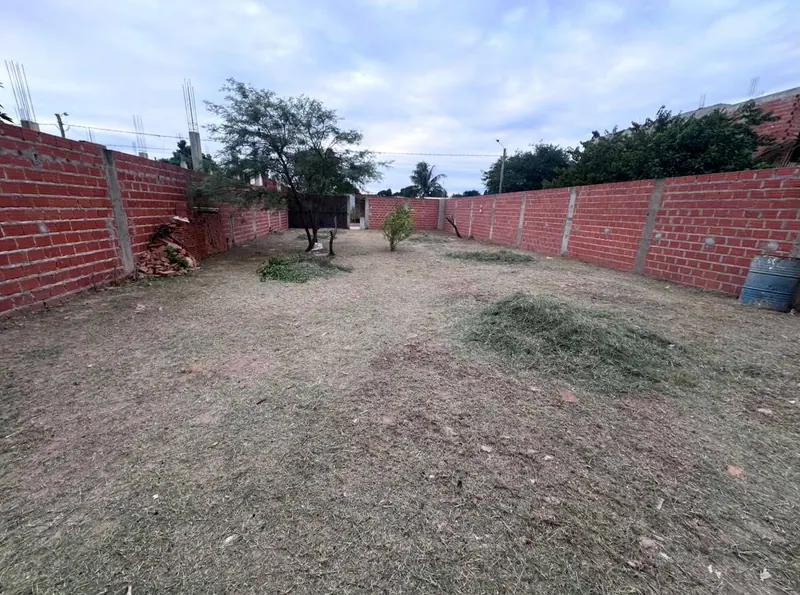 Terreno de 360 m² amurallado en venta en la Zona Oeste