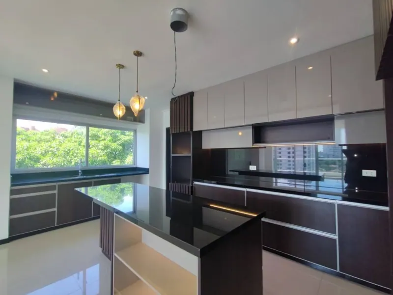 Departamento de 3 dormitorios en venta en el condominio Palm Beach: foto 9 de 11