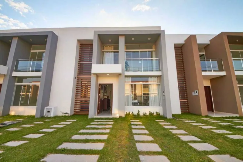 Casa de 4 dormitorios en venta en la Zona Norte, km 9: foto 1 de 11