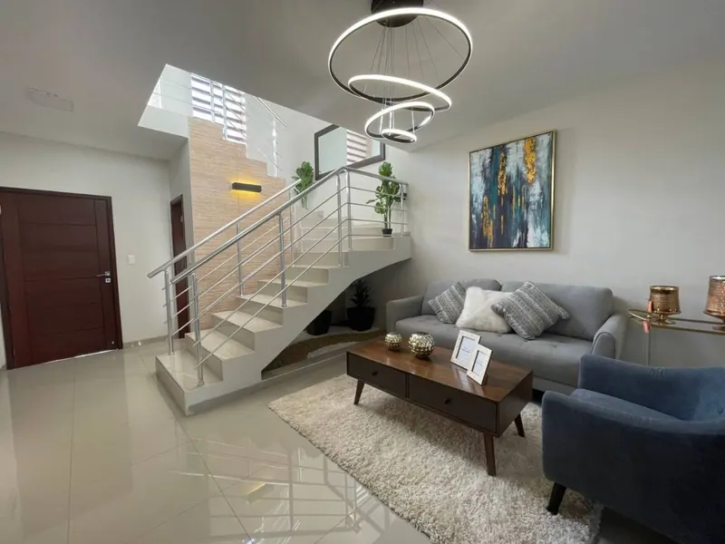 Casa de 4 dormitorios en venta en la Zona Norte, km 9: foto 3 de 11