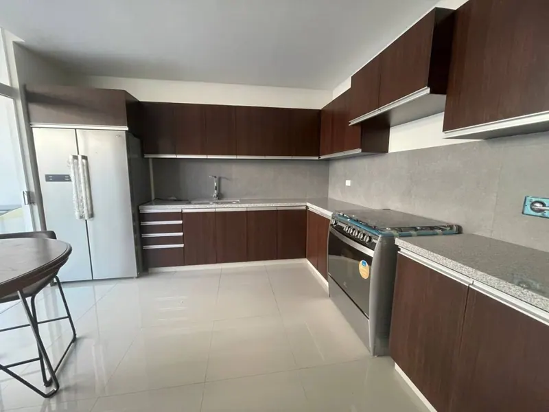 Casa de 4 dormitorios en venta en la Zona Norte, km 9: foto 5 de 11