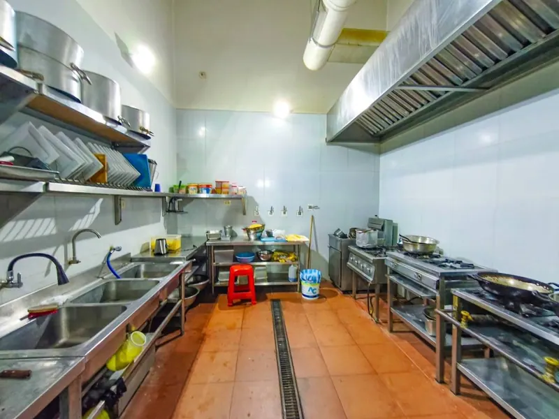 Local comercial en venta sobre el 3er anillo externo: foto 6 de 11