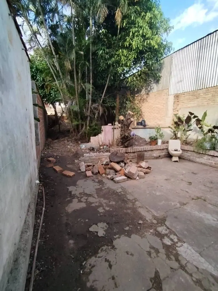 Terreno en venta en el Centro, zona mercado Los Pozos
