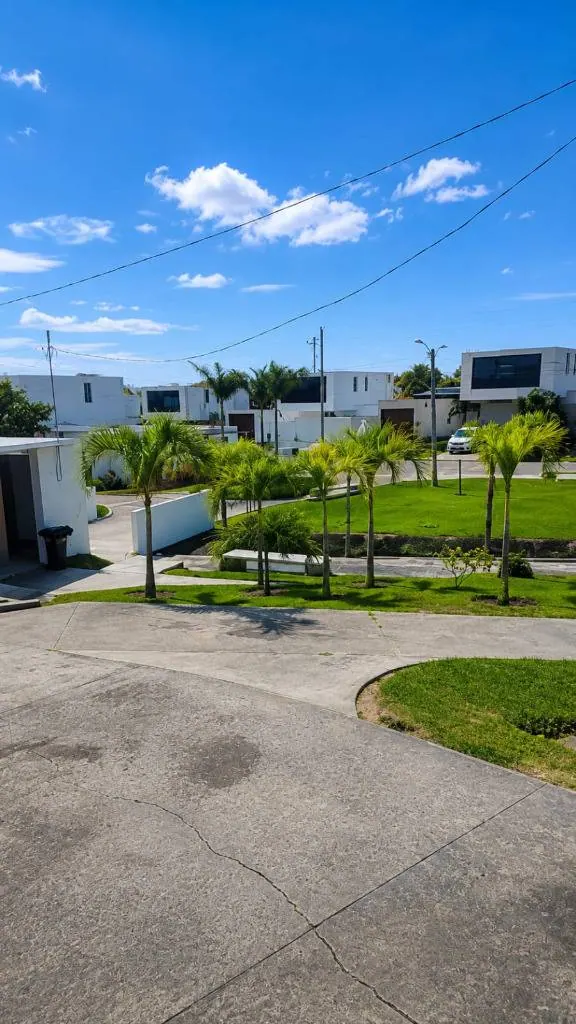 300 m² lot for sale in Lomas del Urubó Sur: foto 3 de 5