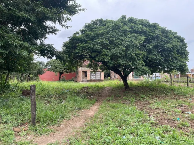 1,380.96 m² lot for sale in La Guardia with 2 houses