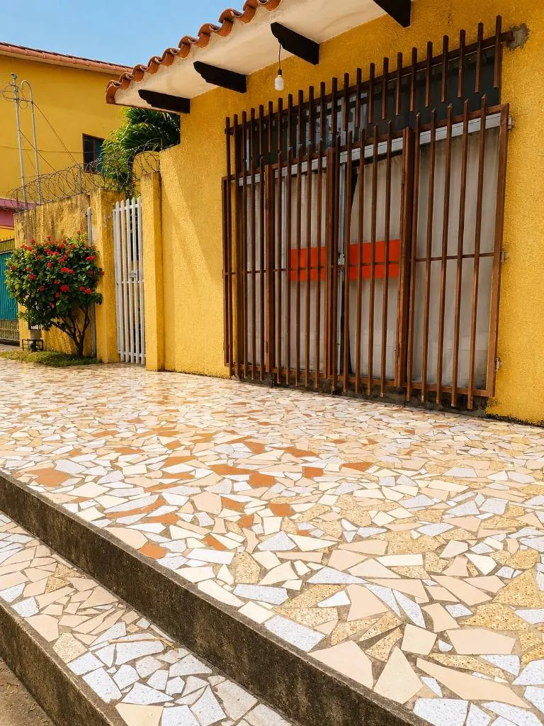 Casa con tienda comercial en venta en la Zona Sur: foto 5 de 12