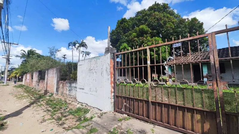 Terreno en alquiler sobre la avenida Paragua, zona Este