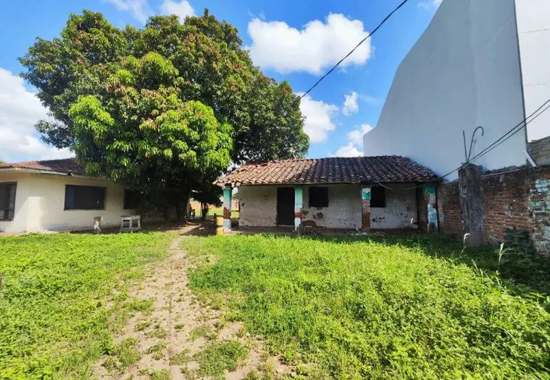 Lot for rent on Avenida Paragua, East Zone: foto 3 de 5