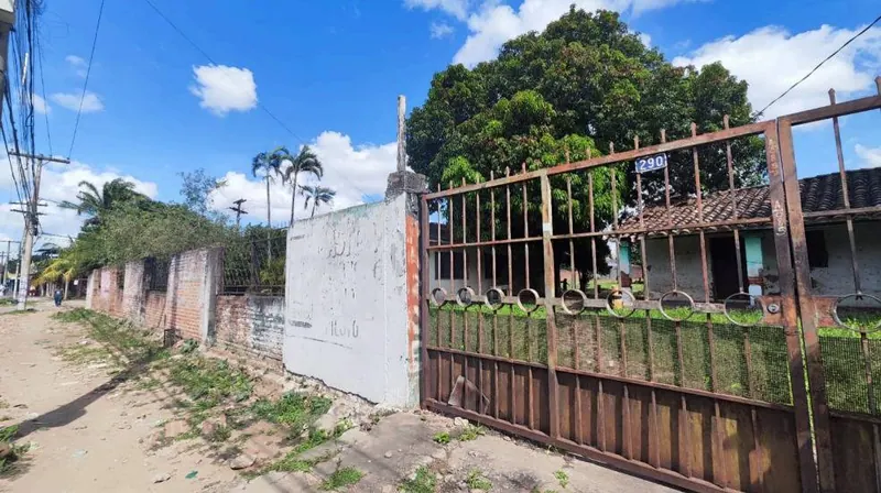 Lot for rent on Avenida Paragua, East Zone: foto 4 de 5