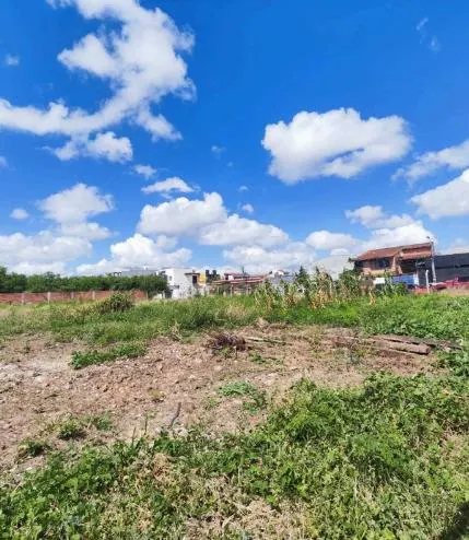 Lot for rent on Avenida Paragua, East Zone: foto 5 de 5