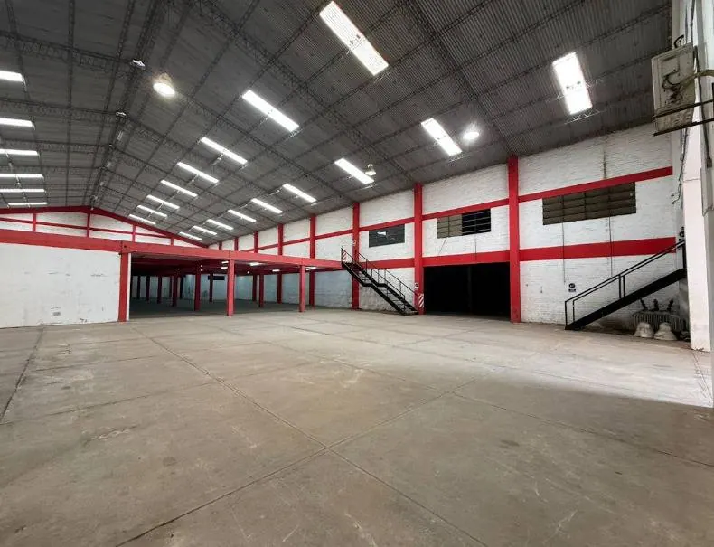 Warehouse with office for rent in the Parque Industrial: foto 5 de 22