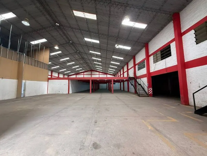 Warehouse with office for rent in the Parque Industrial: foto 6 de 22