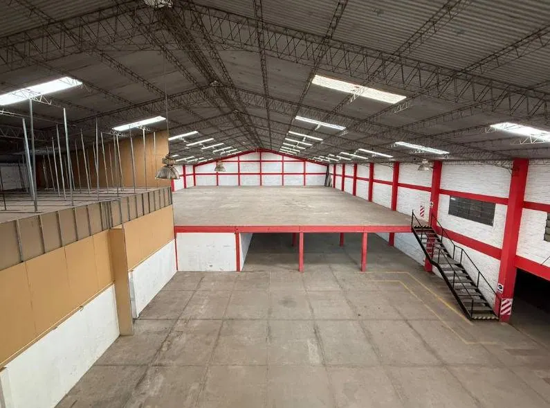 Warehouse with office for rent in the Parque Industrial: foto 7 de 22