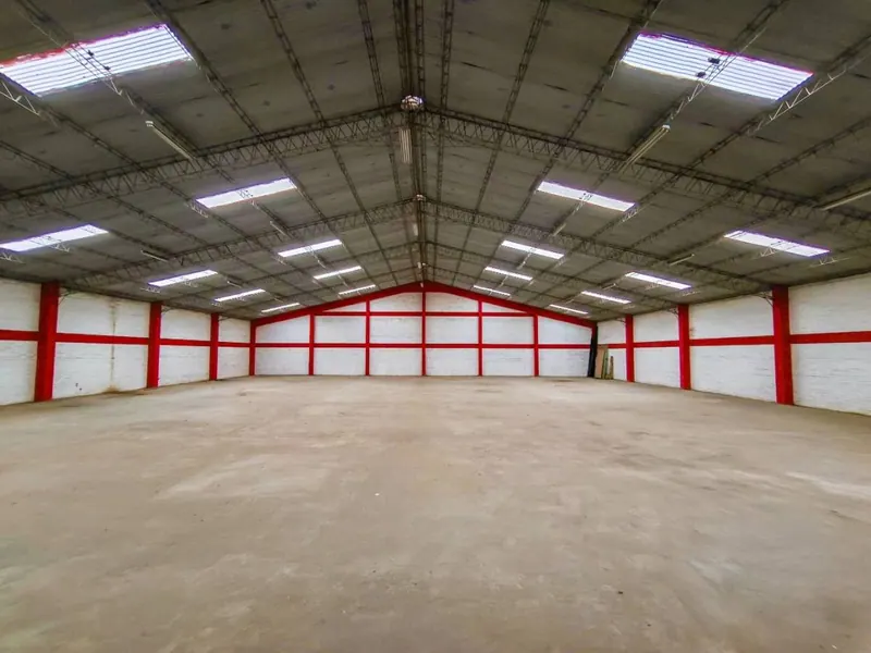 Warehouse with office for rent in the Parque Industrial: foto 13 de 22