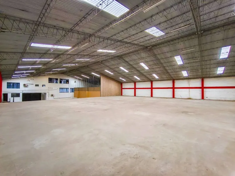 Warehouse with office for rent in the Parque Industrial: foto 14 de 22