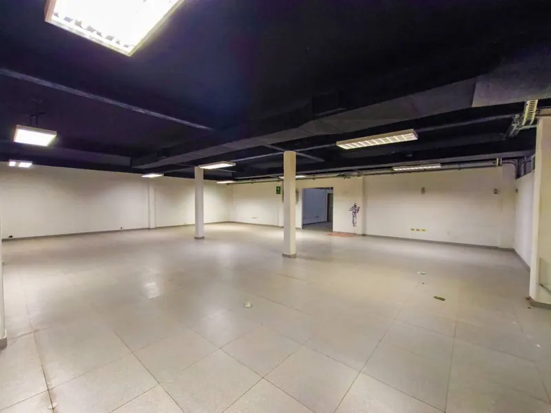Warehouse with office for rent in the Parque Industrial: foto 16 de 22