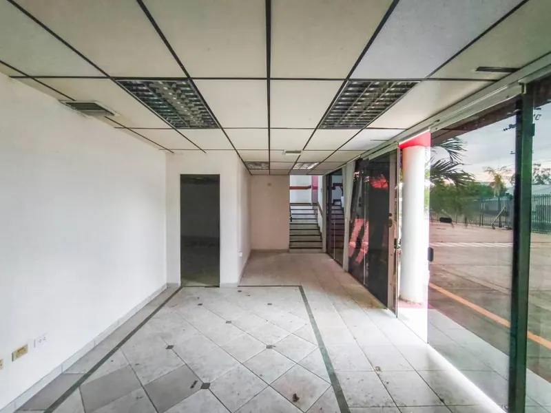 Warehouse with office for rent in the Parque Industrial: foto 21 de 22