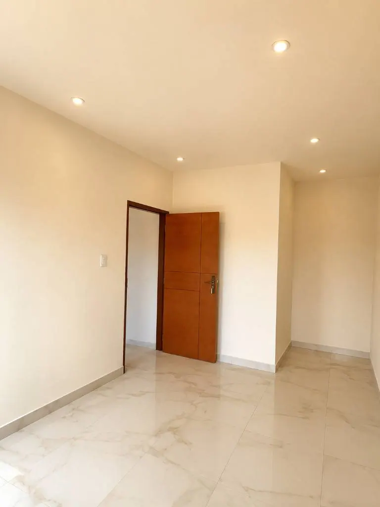 Casa de 2 dormitorios en venta en Cotoca, urbanización Estelita: foto 2 de 7