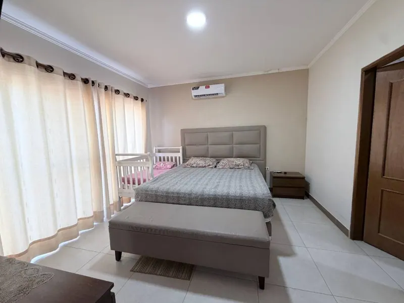 Casa en venta en Cotoca de 3 dormitorios y 310 m² construidos: foto 8 de 21