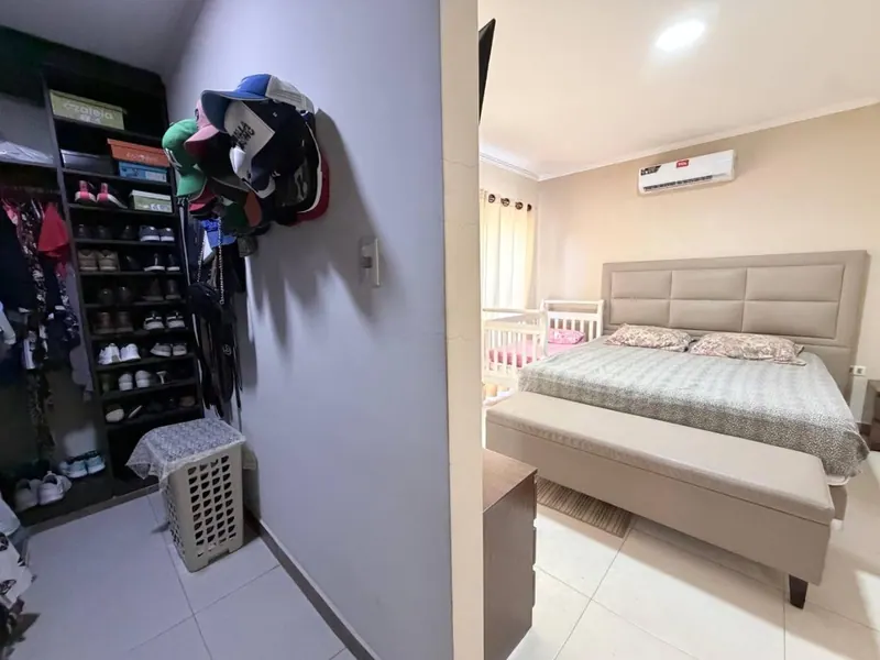 Casa en venta en Cotoca de 3 dormitorios y 310 m² construidos: foto 9 de 21