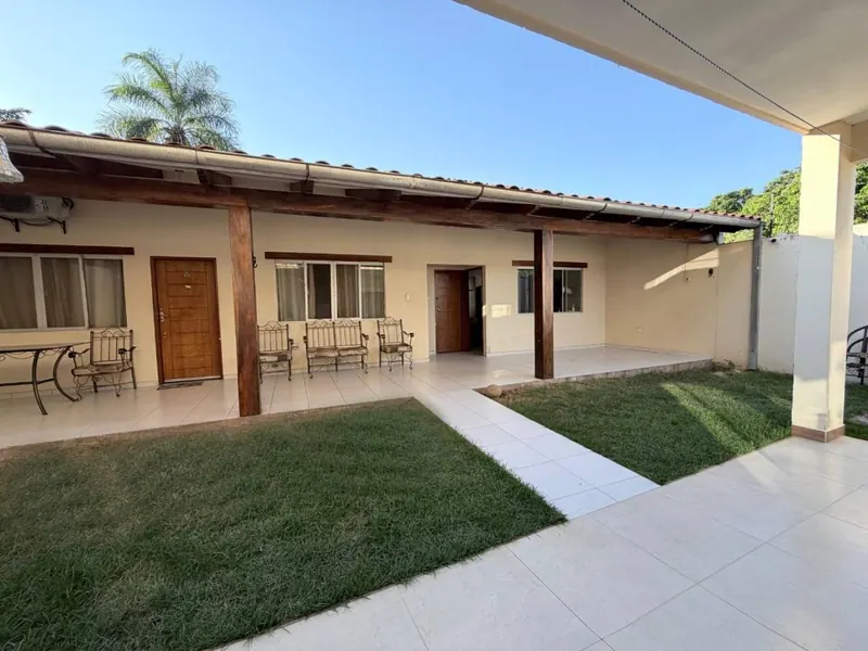 Casa en venta en Cotoca de 3 dormitorios y 310 m² construidos: foto 15 de 21