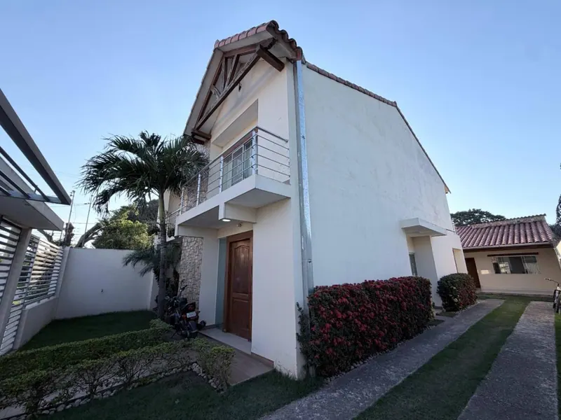 Casa en venta en Cotoca de 3 dormitorios y 310 m² construidos: foto 16 de 21