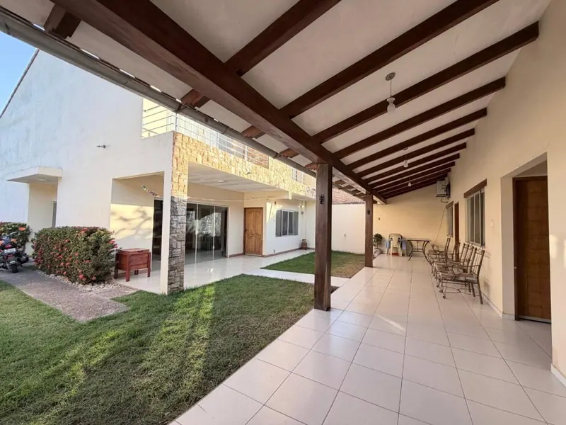 Casa en venta en Cotoca de 3 dormitorios y 310 m² construidos: foto 18 de 21