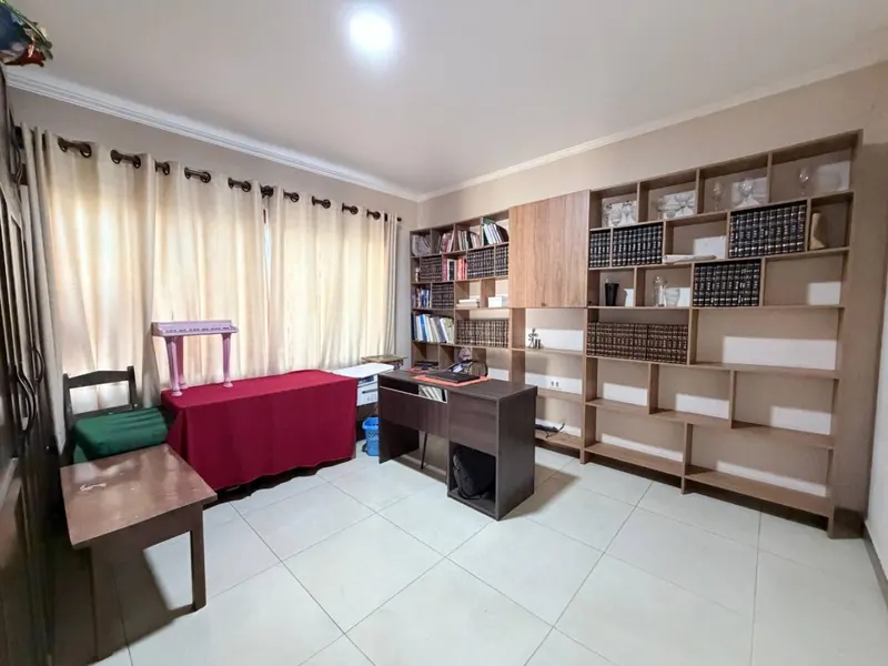 Casa en venta en Cotoca de 3 dormitorios y 310 m² construidos: foto 21 de 21