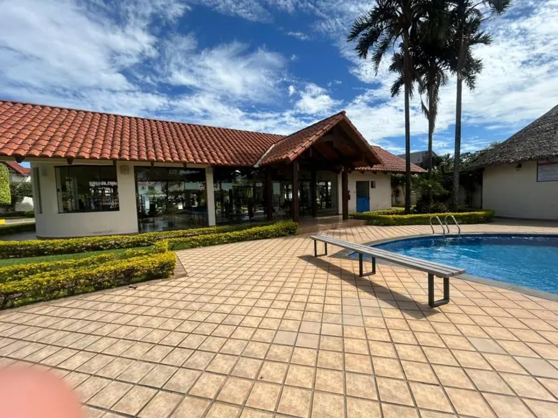 Casa de 4 dormitorios en venta en el condominio Villa Borghese: foto 5 de 15