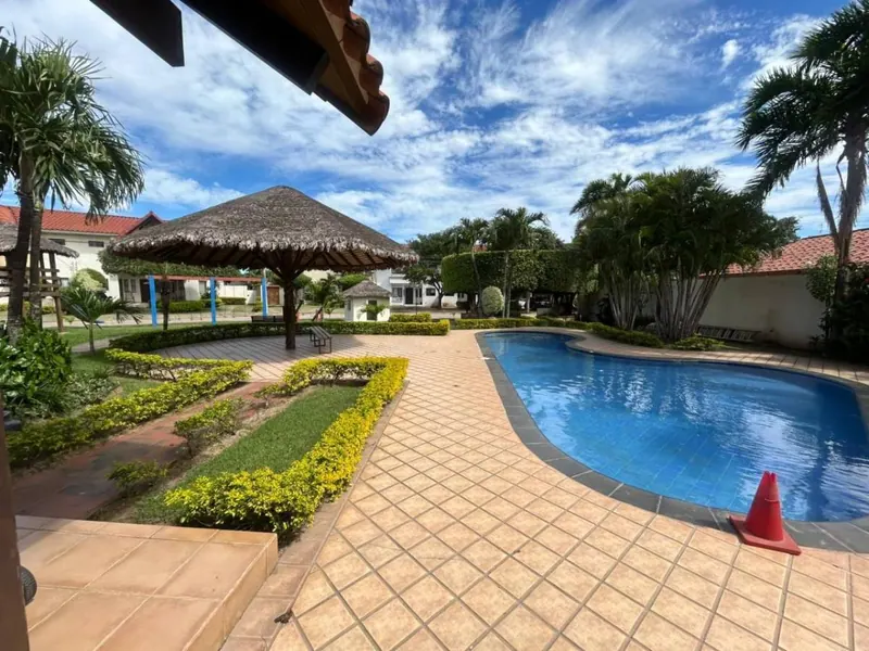 Casa de 4 dormitorios en venta en el condominio Villa Borghese: foto 13 de 15