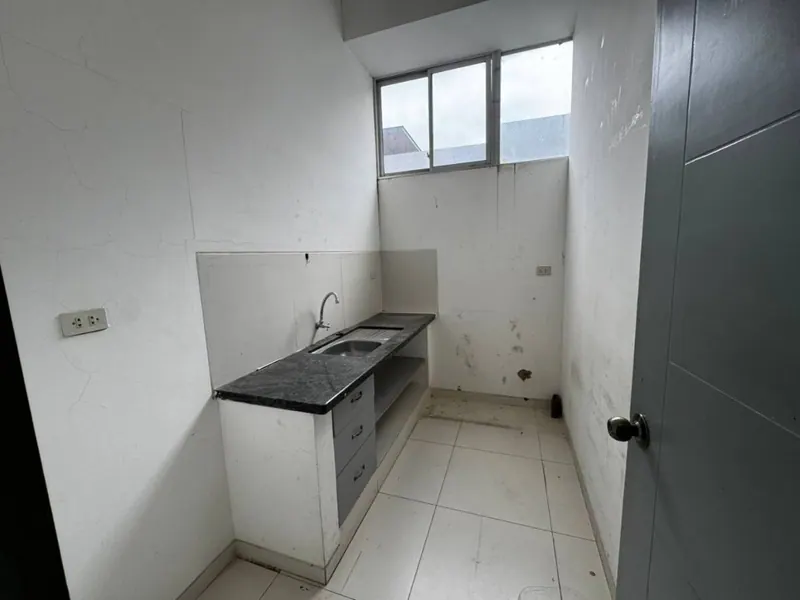 Local comercial en venta en el Open Mall del Urubó: foto 7 de 7