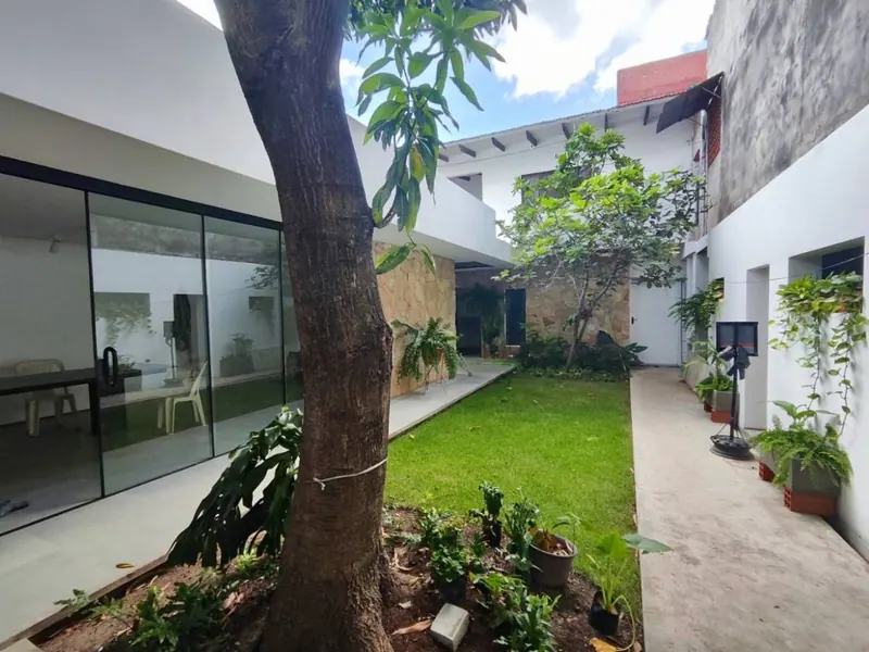 Casa de uso comercial en venta a media cuadra de la av. Piraí: foto 9 de 11