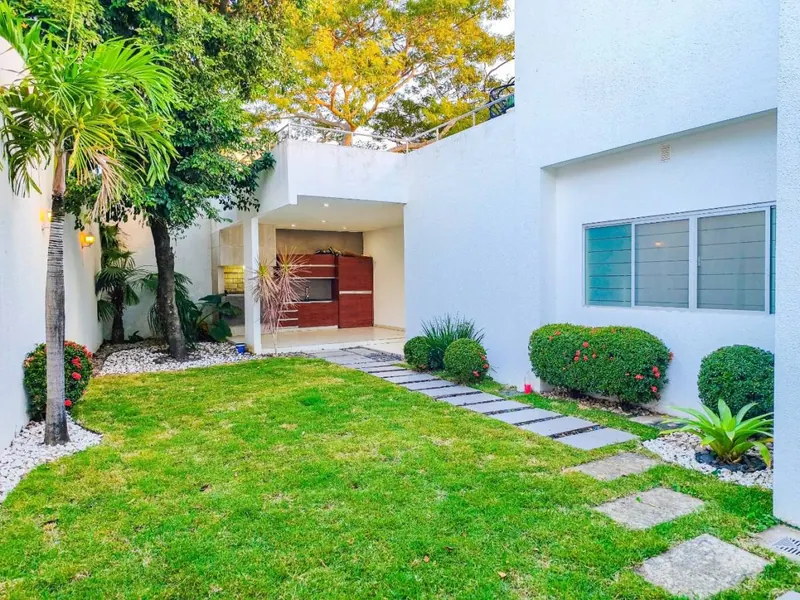 2-storey house for sale in the Jardines del Norte IV gated community: foto 22 de 24