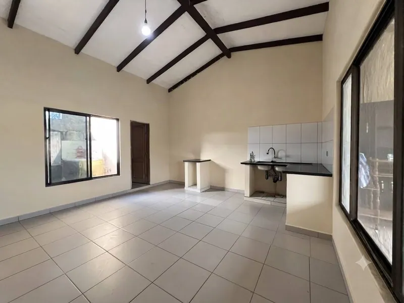 2-bedroom house for sale in Warnes, Urb. Juan Pablo II: foto 2 de 9