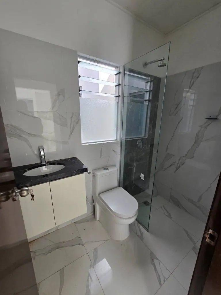Casa de 2 dormitorios en venta en la Zona Norte: foto 9 de 15