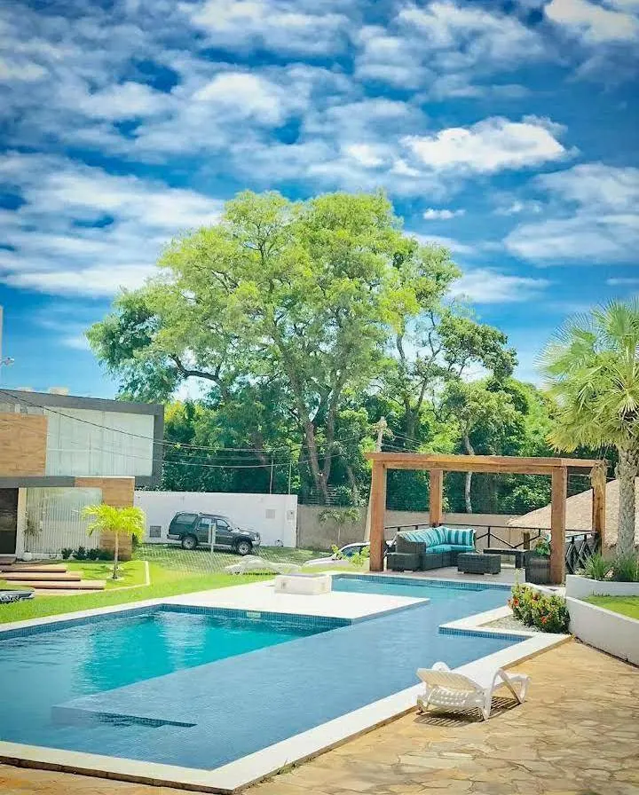 Casa de 5 dormitorios en venta en la Zona Norte: foto 4 de 28