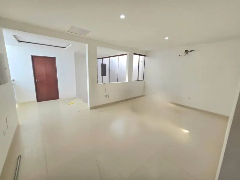 Casa de 5 dormitorios en venta en la Zona Norte: foto 9 de 28