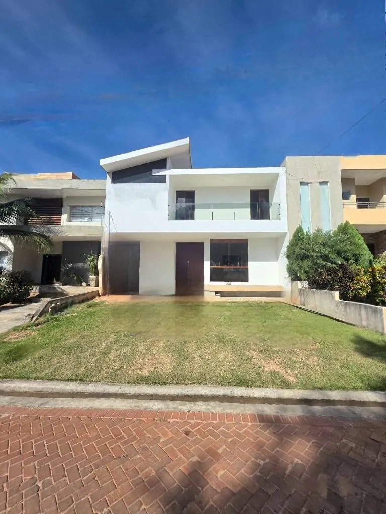 Casa de 5 dormitorios en venta en la Zona Norte: foto 24 de 28
