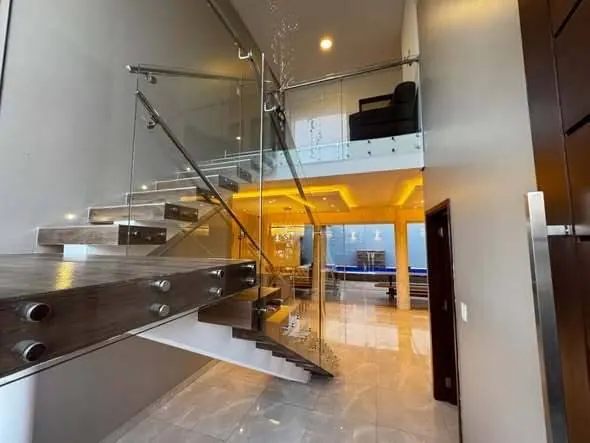 House with pool for sale in the Le Parc Costanera gated community: foto 2 de 27