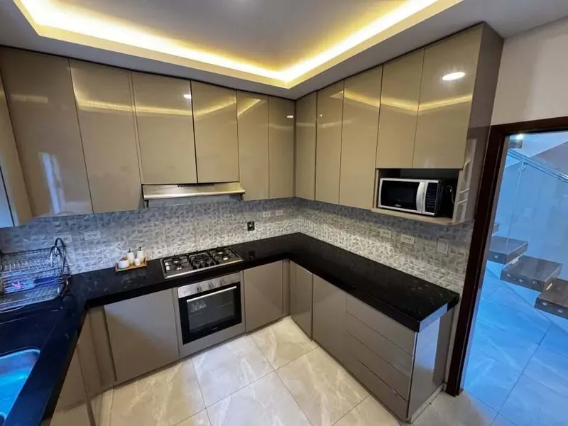 House with pool for sale in the Le Parc Costanera gated community: foto 7 de 27