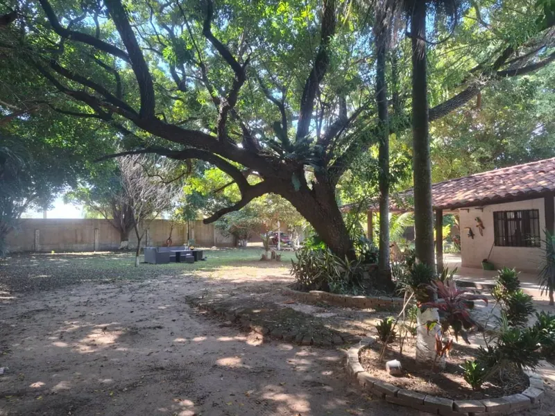 Country property for sale in the East Zone, 10,000 m² lot: foto 2 de 11